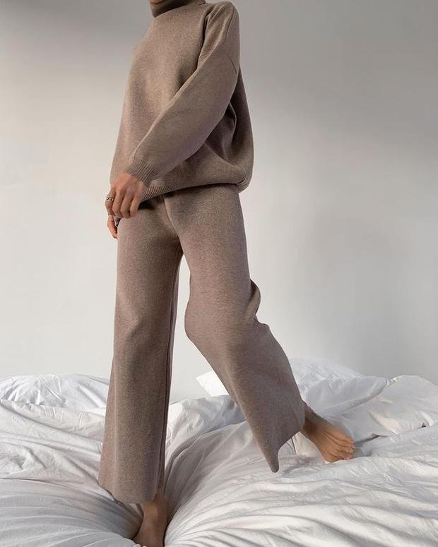 Sweter w jednolitym kolorze, luźny, casualowy zestaw