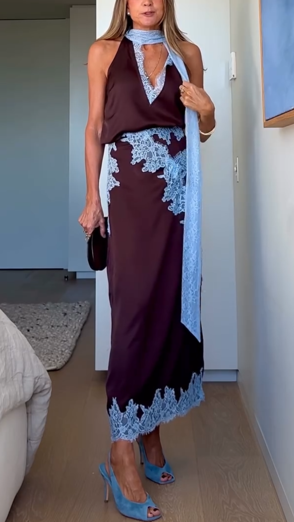 Elegancki brązowy i niebieski zestaw z koronkową bluzką i spódnicą