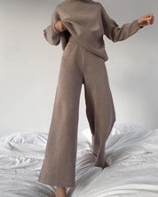 Sweter w jednolitym kolorze, luźny, casualowy zestaw