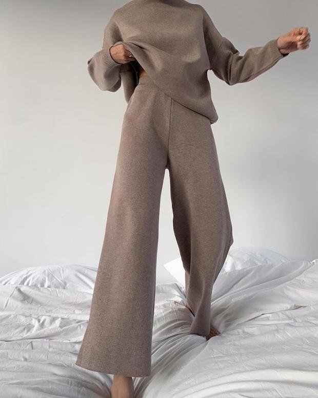 Sweter w jednolitym kolorze, luźny, casualowy zestaw
