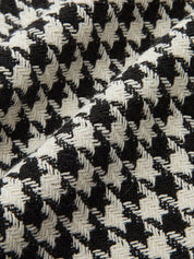 Sukienka mini w kratę houndstooth z detalem w kształcie wędzidła
