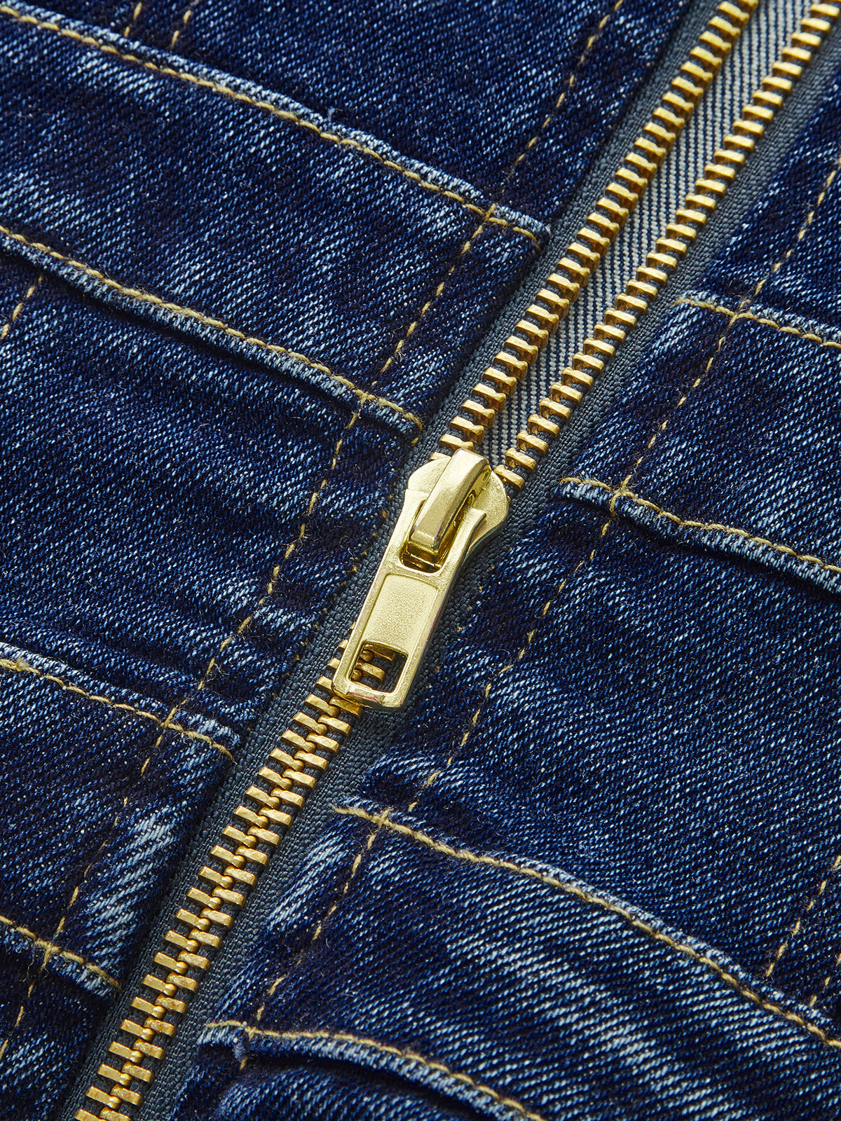 Sukienka mini z denimu z podwójnym zapięciem