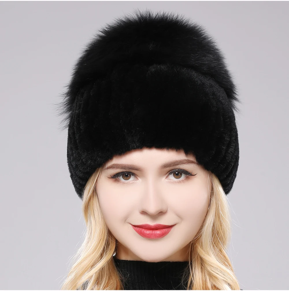 WomensFurBeanie_13.png