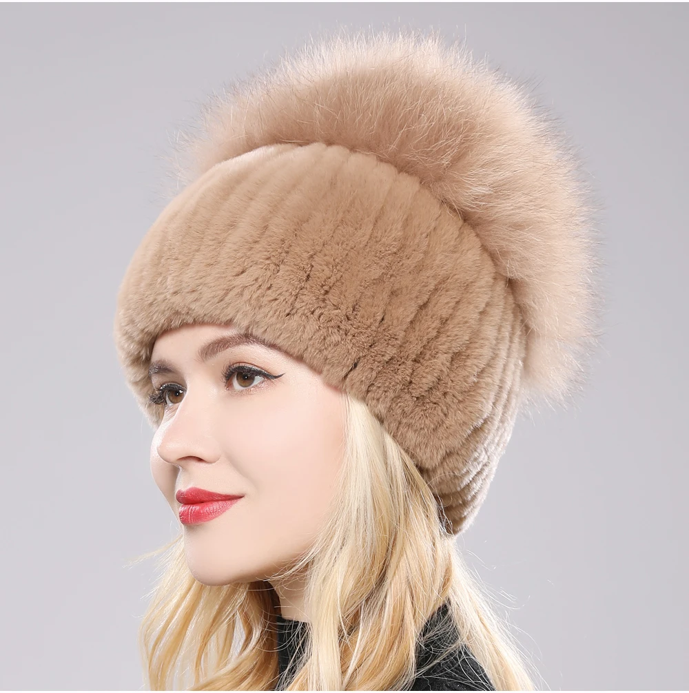 WomensFurBeanie_22.png