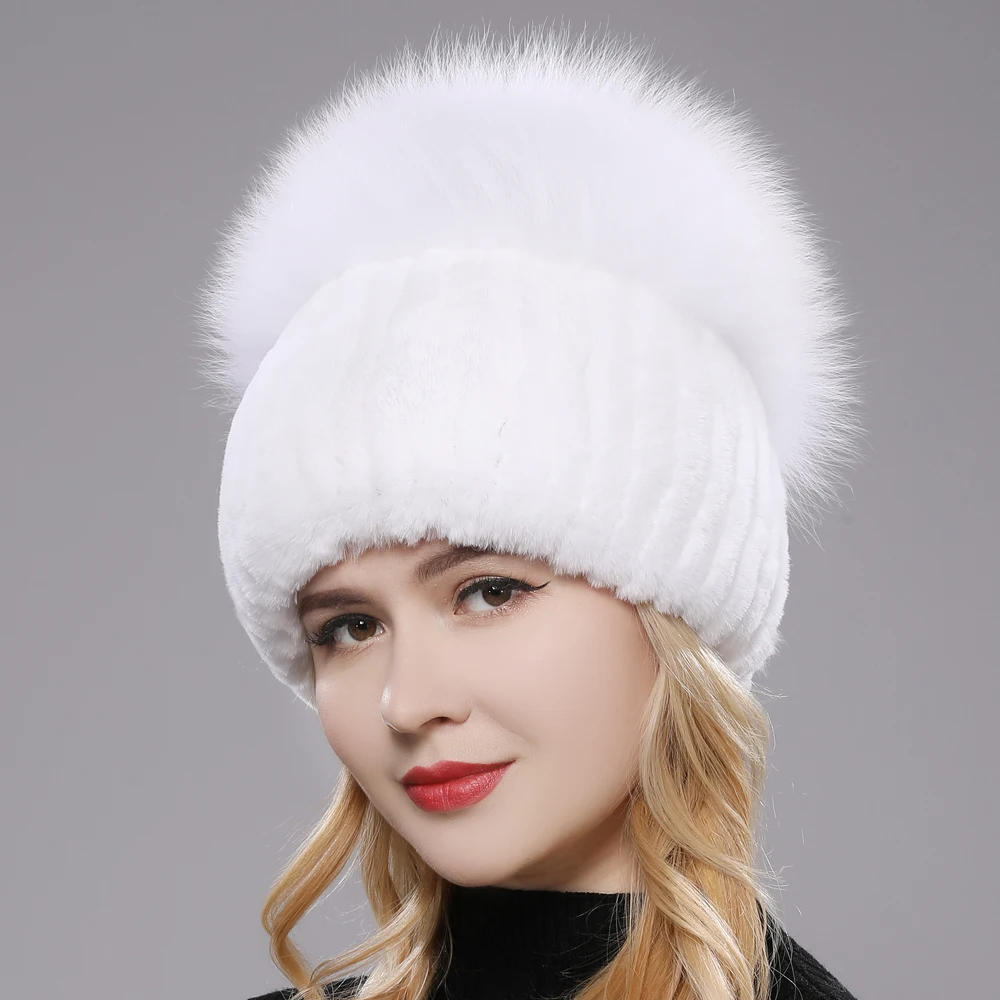WomensFurBeanie_25.png