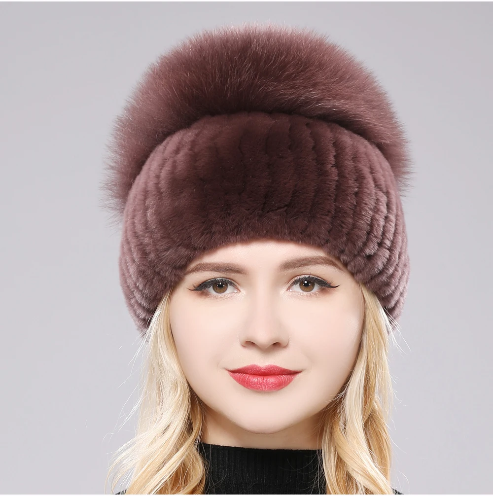 WomensFurBeanie_5.png