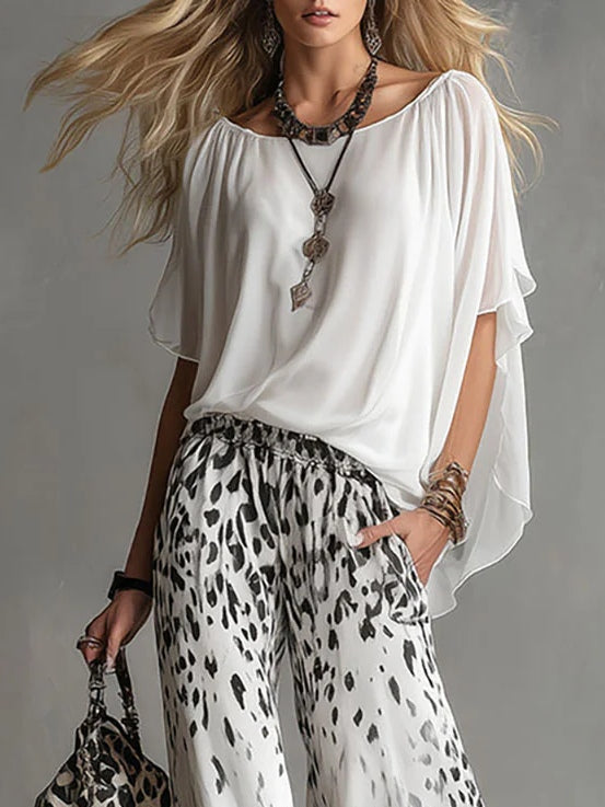Biała T-shirt i Spodnie z Chiffonem w Print Lwa