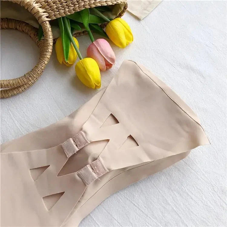 biustonosz-bandeau-z-paskami-na-plecach-4.webp