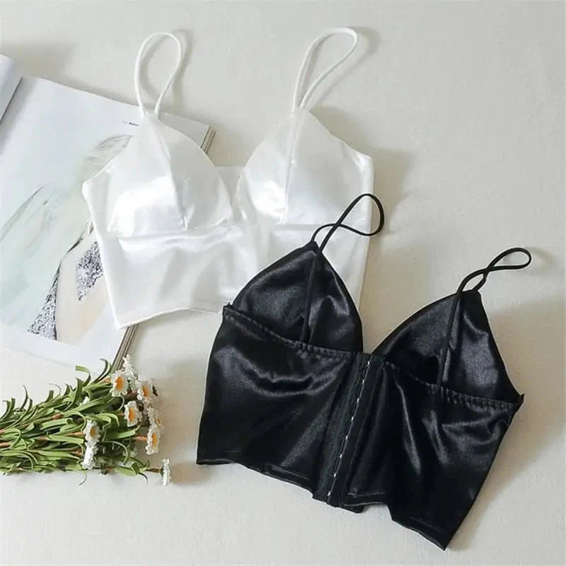 biustonosz-bralette-z-satyny.webp