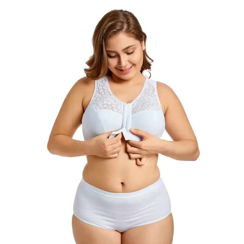 biustonosz-full-cup-z-koronkowa-wstawka-na-dekolcie_ae30acd3-ae6b-4a2f-9430-e8dea1b54874.webp