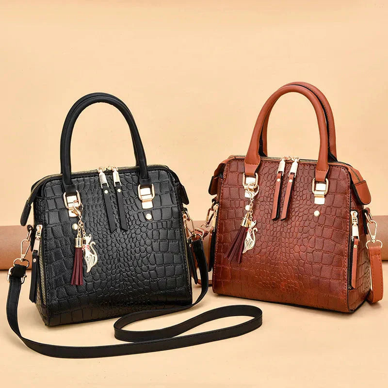 leather-bag-gold-crocodile-design-blue-wolf-store-267745.webp