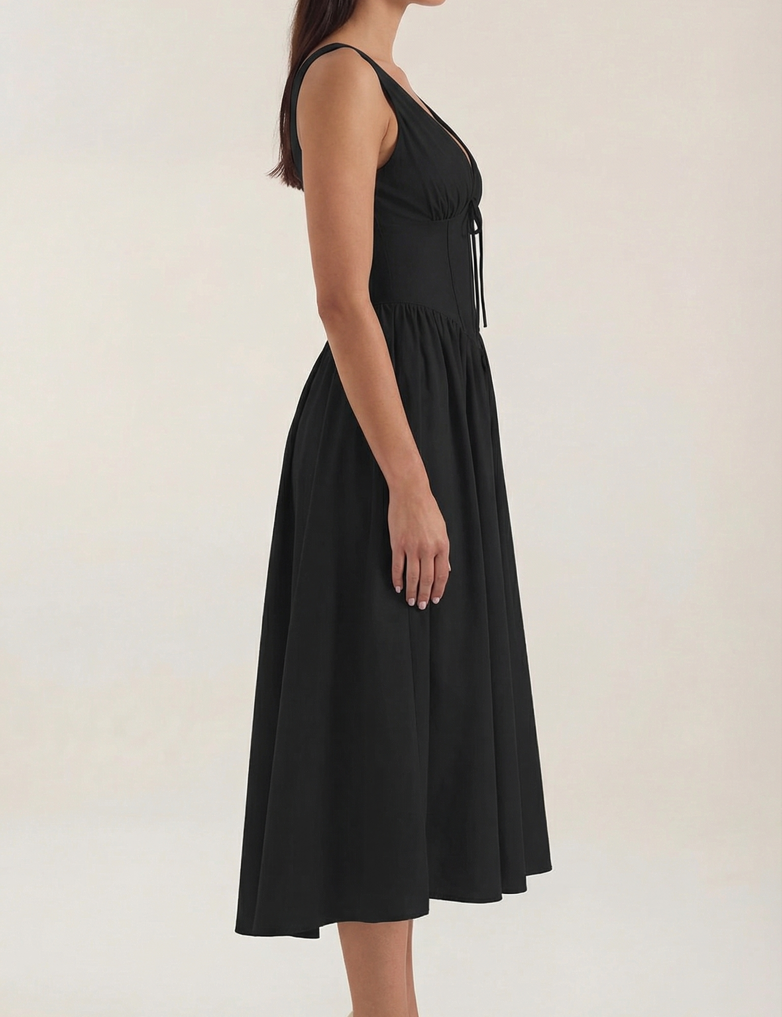 rosa-mae-de-cassiopeia-midi-eintauchkleid-midikleider-schwarz-8112553.png
