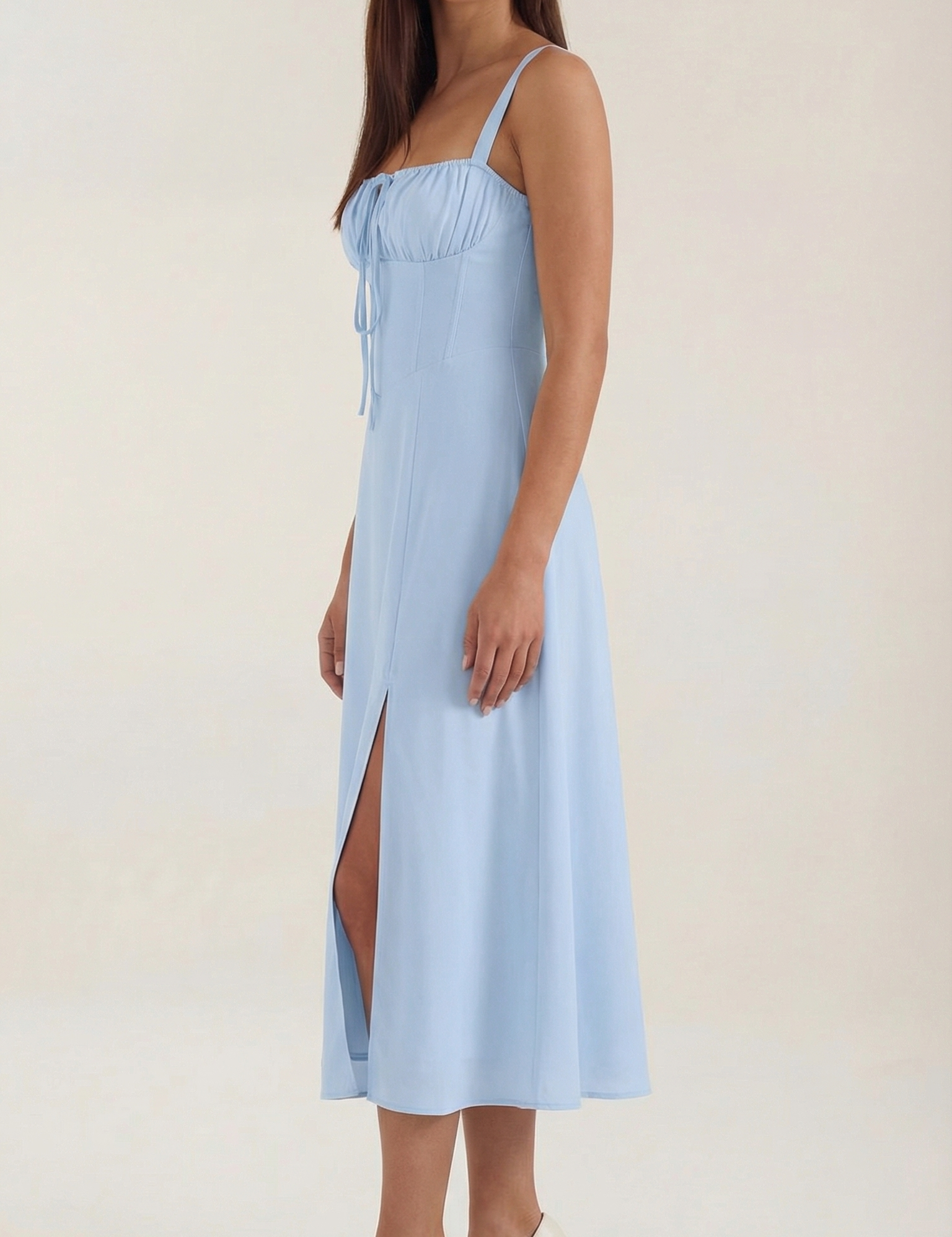 rosa-mae-de-jade-midikleid-mit-schnuerung-midikleider-babyblau-5713061.png