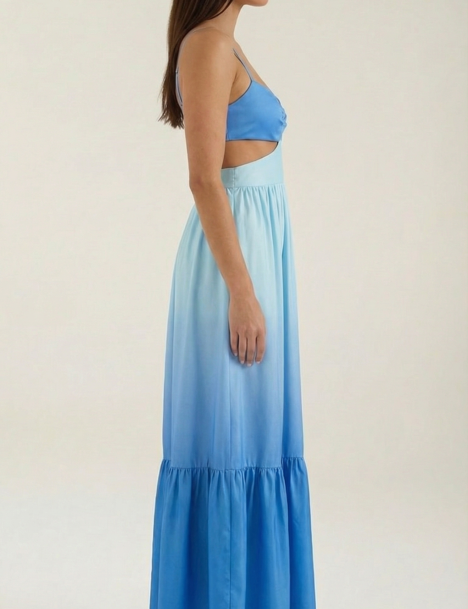 rosa-mae-de-laura-maxikleid-mit-ausschnitt-maxikleider-blau-4988444.png