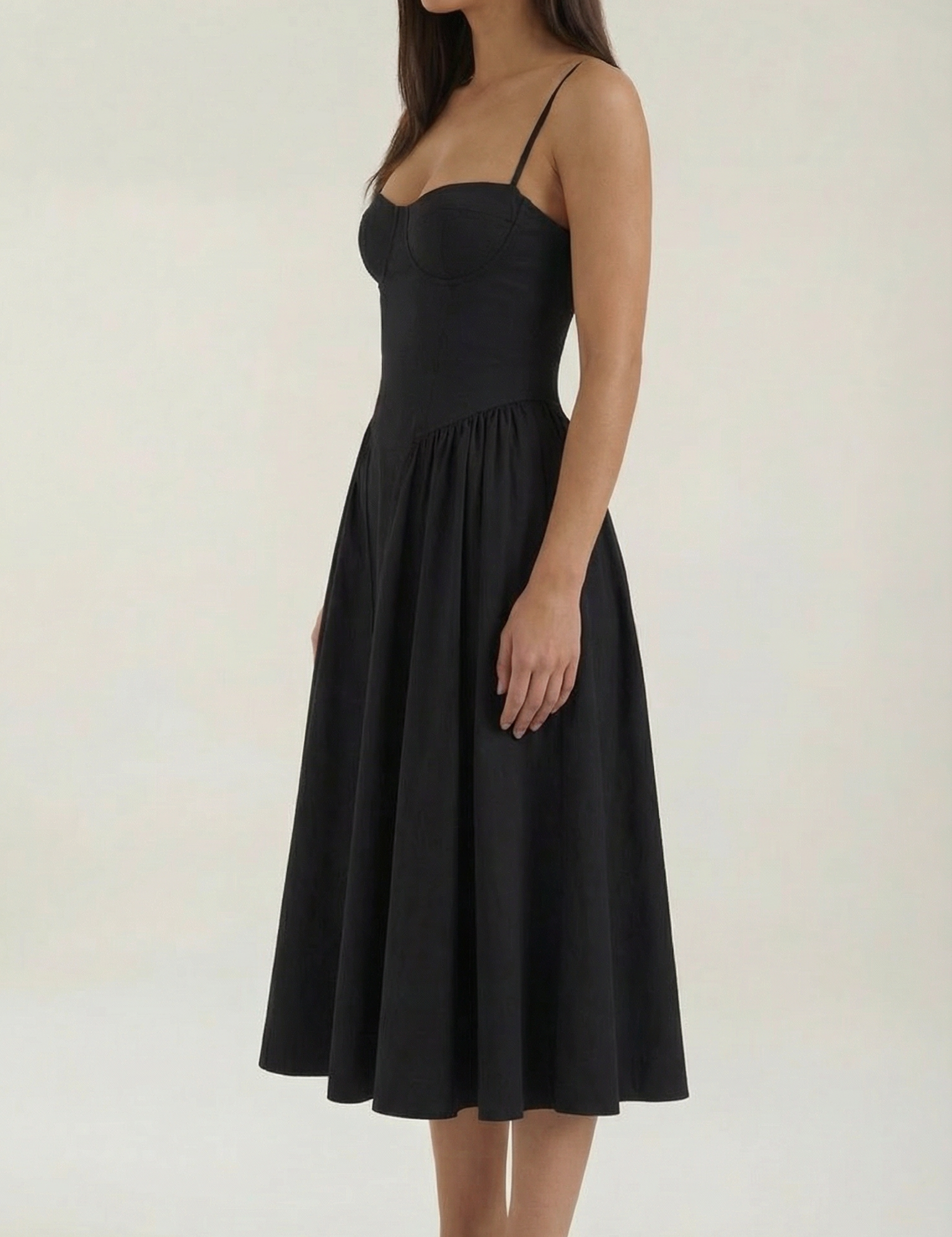 rosa-mae-de-odette-korsett-midikleid-midikleider-schwarz-4138464.png