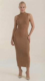 Sukienka maxi Sonia Bodycon z wysokim kołnierzem