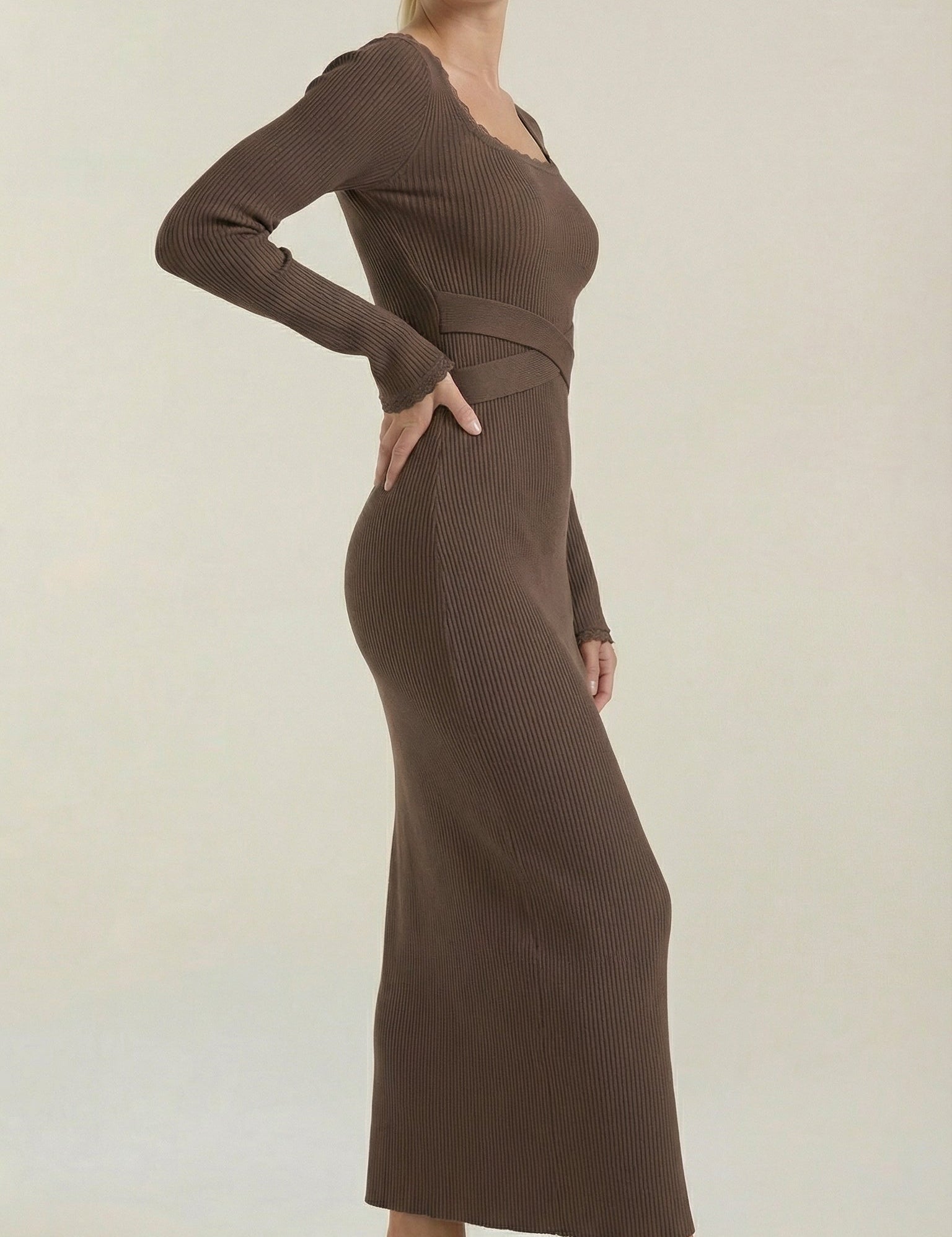 rosa-mae-de-wilma-geripptes-strick-maxikleid-maxikleider-kaffee-5418462.jpg